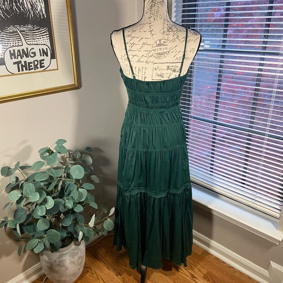 Elegant Emerald Green Anthropologie Gown - Picture 2 of 5